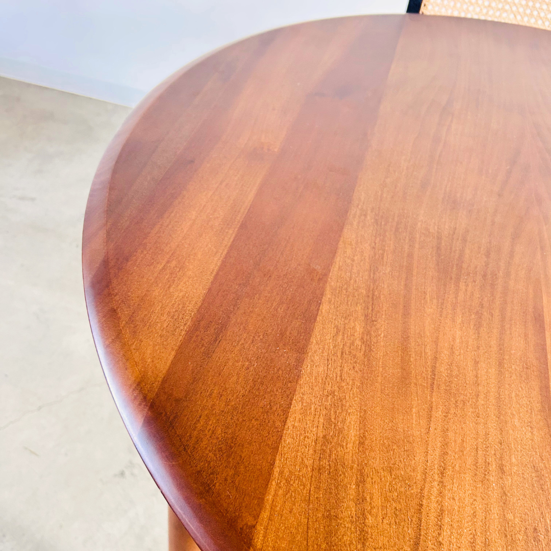 JULIE Round Extension Table