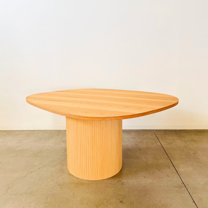 Curve  -Oak-