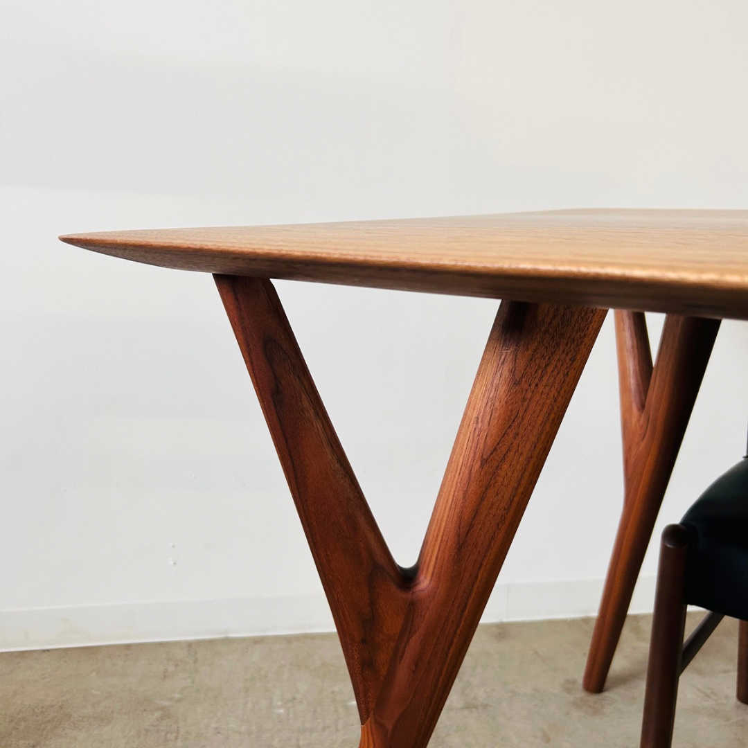 Branch -Walnut-
