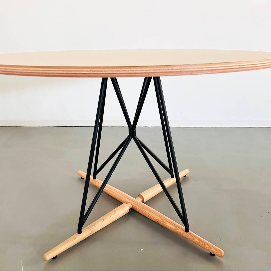 Circle -Oak-