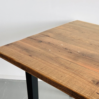 味わい深く歴史を感じる　‐Vintage Wood‐