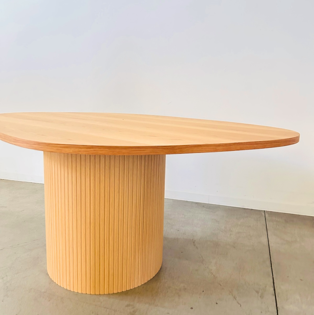 Curve  -Oak-