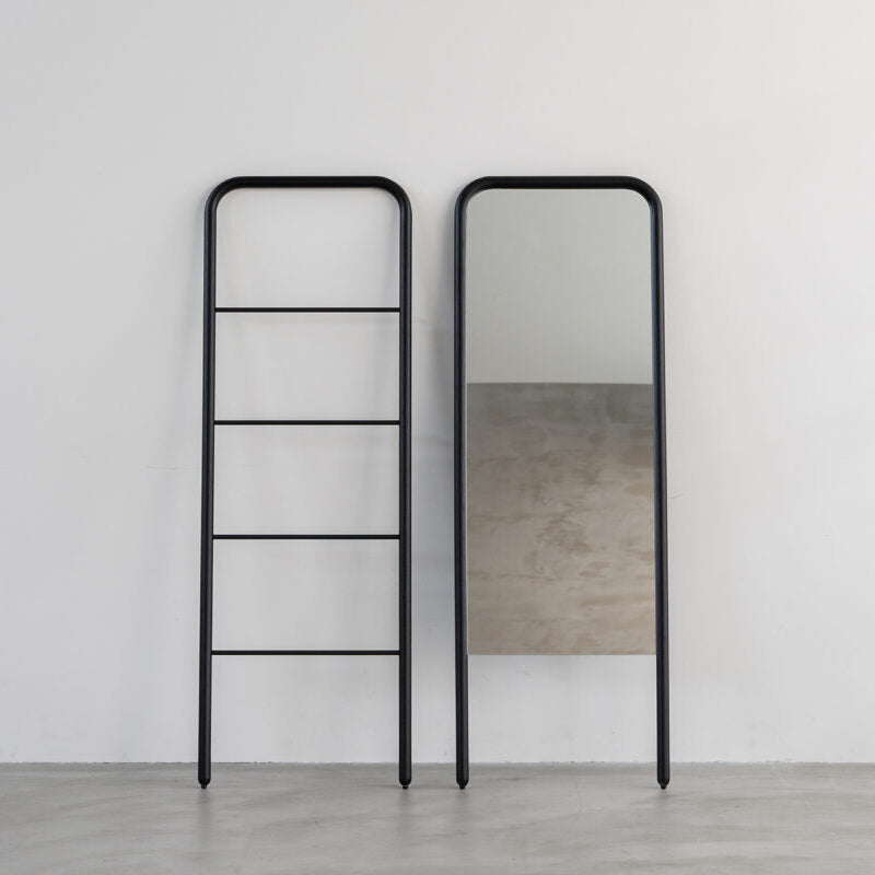 Round Mirror