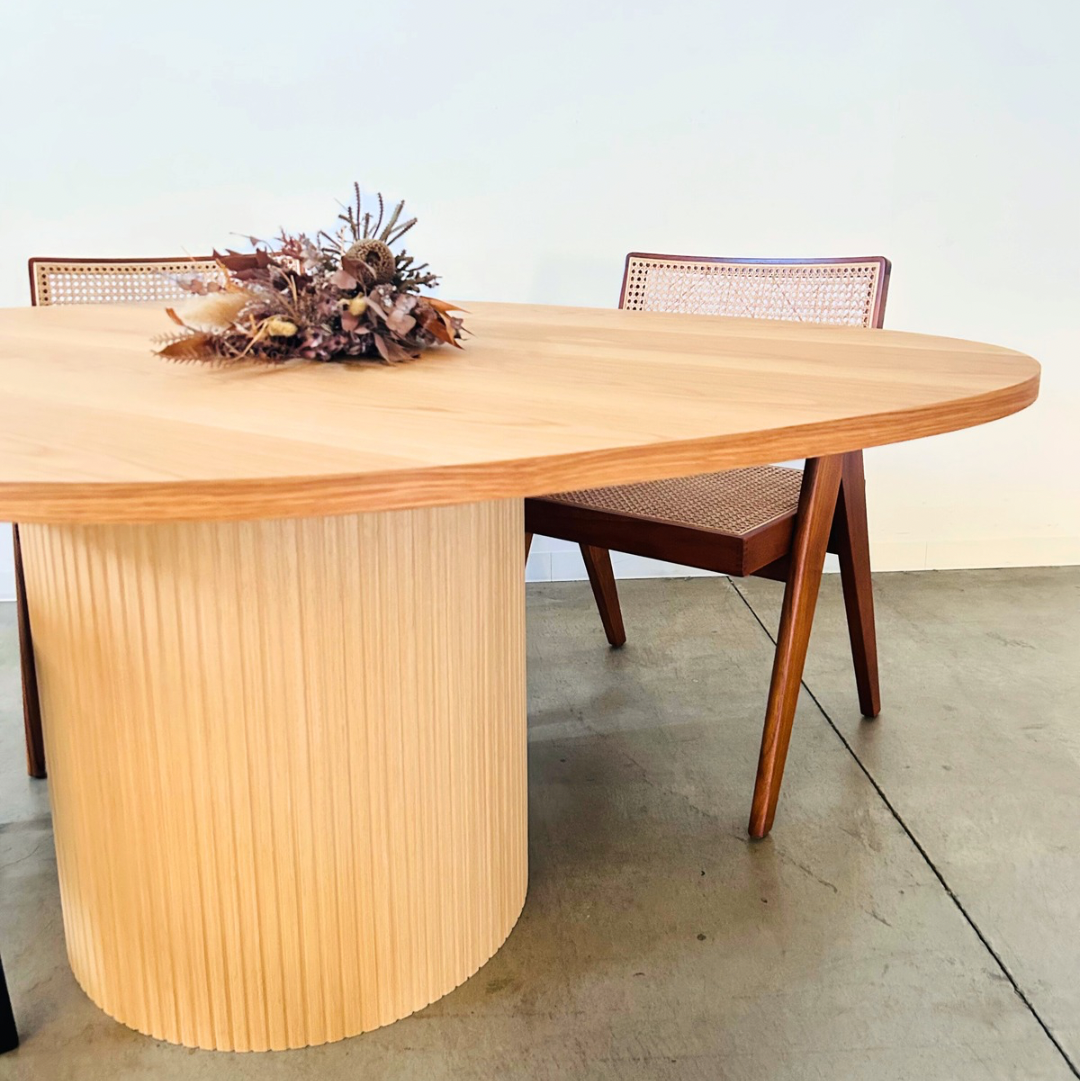 Curve  -Oak-