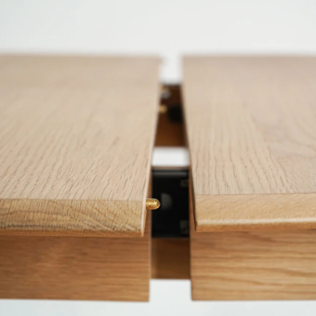 JULIE Round Extension Table