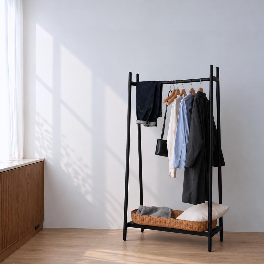 Latan Hanger Rack