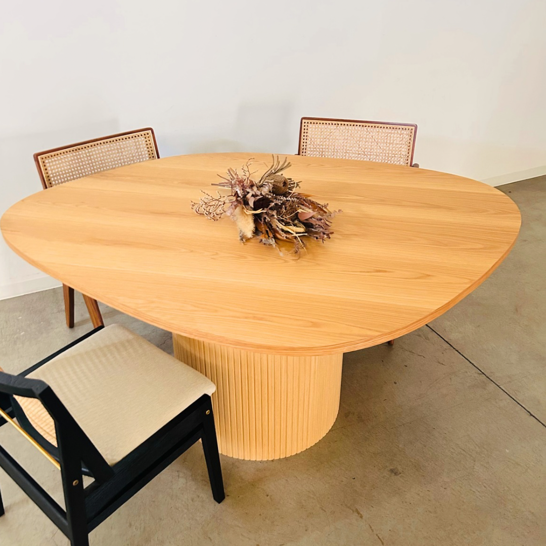 Curve  -Oak-