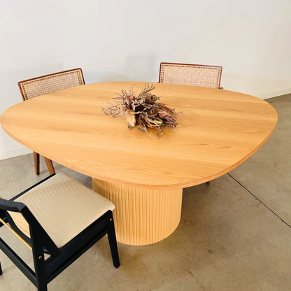 Curve  -Oak-