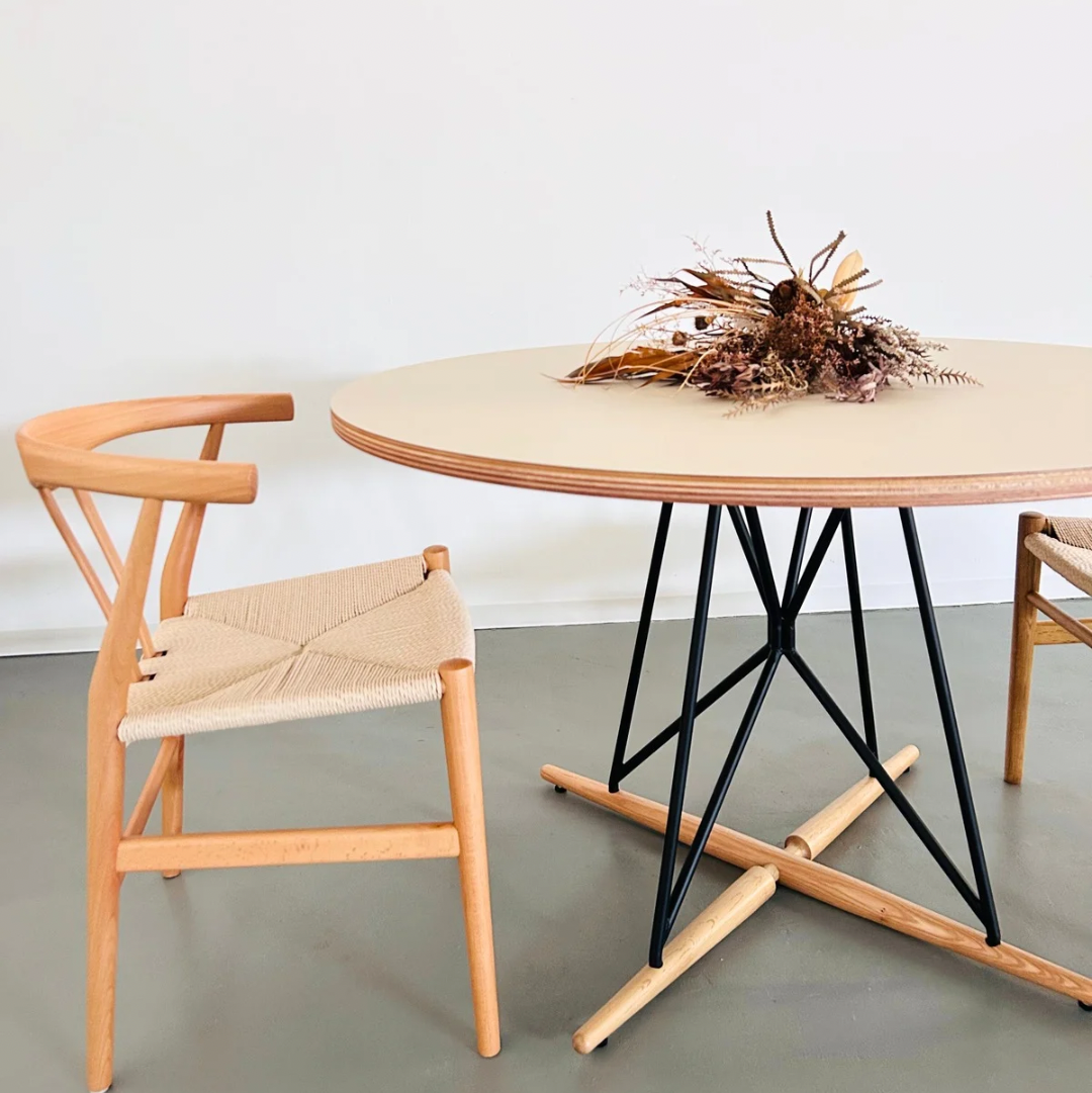 Circle -Oak-