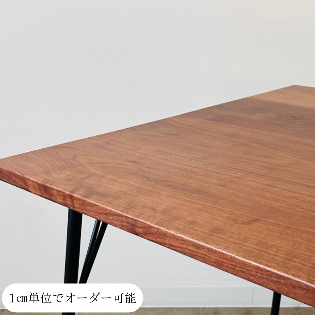 木の温もりを感じる美しい　‐無垢材‐