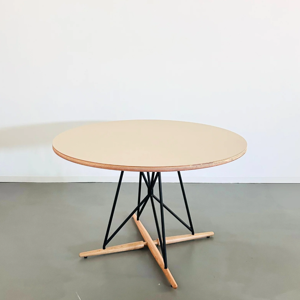 Circle -Oak-