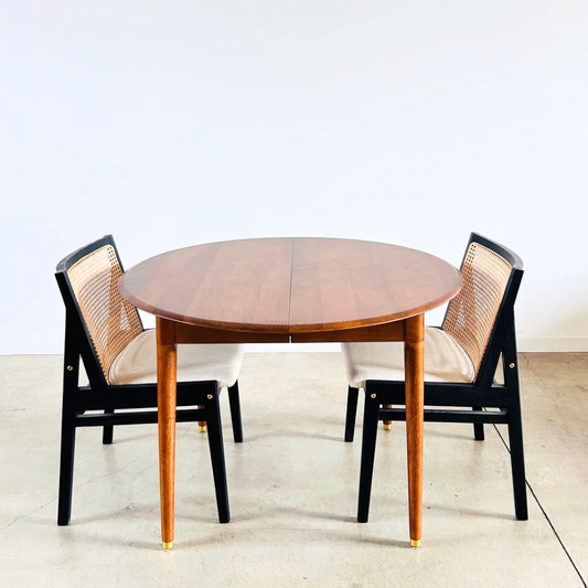 JULIE Round Extension Table