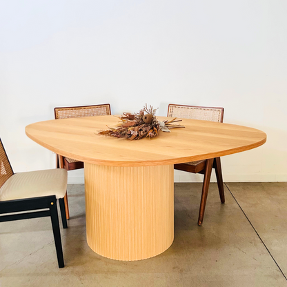 Curve  -Oak-