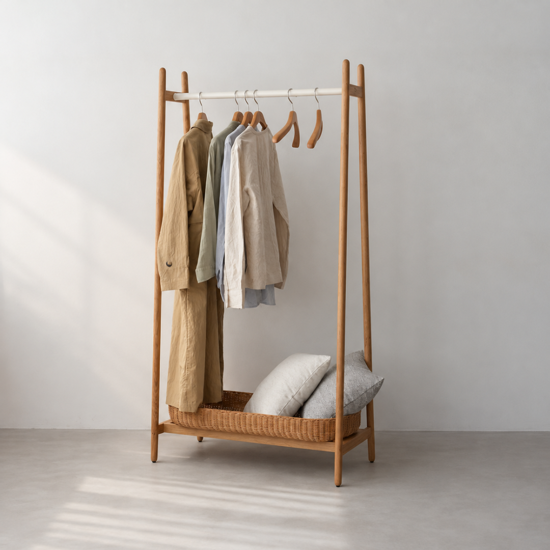 Latan Hanger Rack