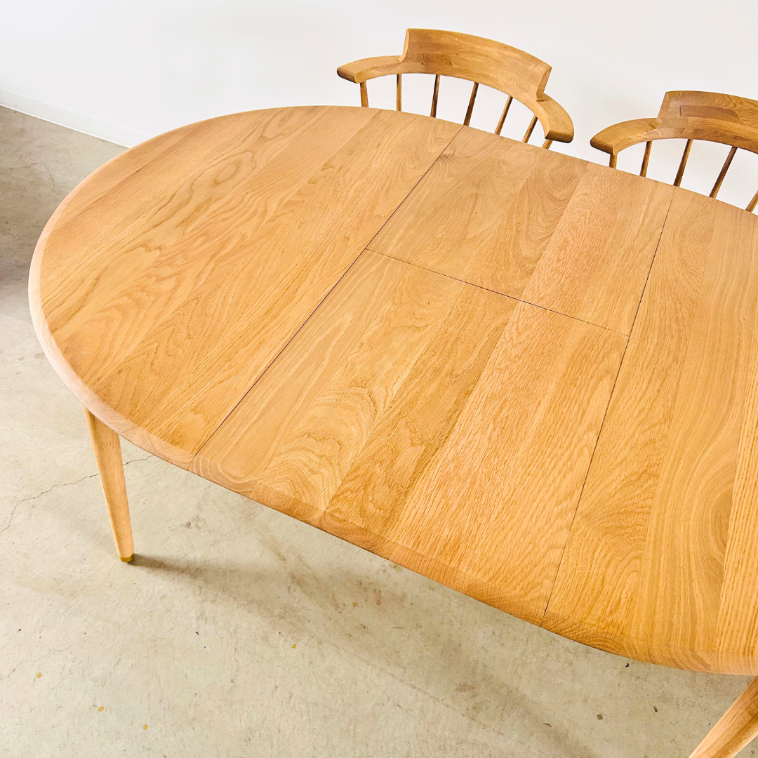 JULIE Round Extension Table