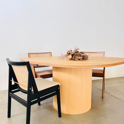 Curve  -Oak-